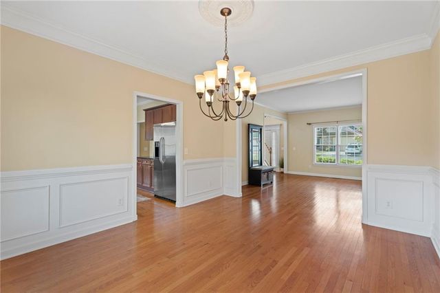 135 Mccook Way NW, Kennesaw, GA 30144