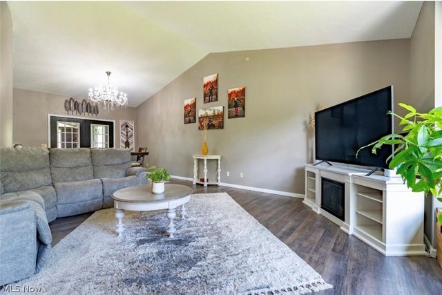 1870 Stoner Avenue NE, Massillon, OH 44646