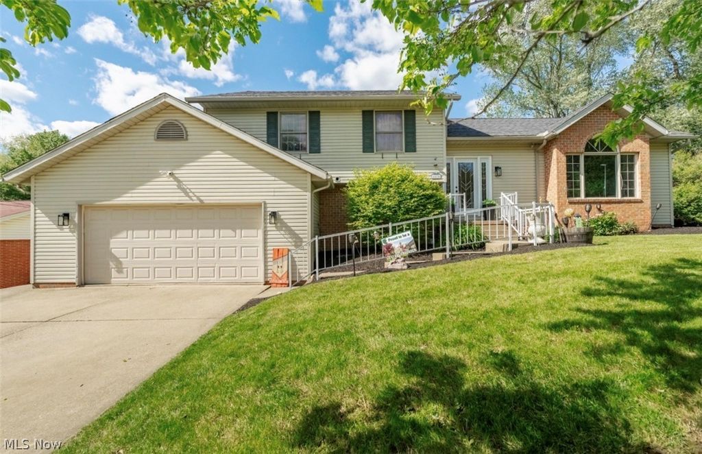 1870 Stoner Avenue NE, Massillon, OH 44646