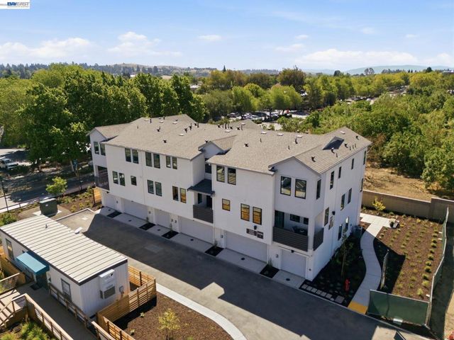150 Tulare Court, Danville, CA 94526