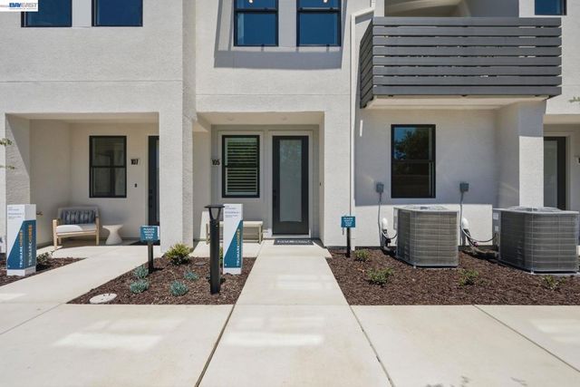 150 Tulare Court, Danville, CA 94526