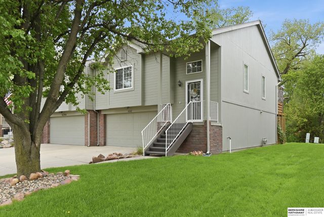 4242 S 178th Street, Omaha, NE 68135