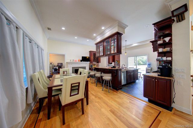 97 Chestnut Street, Mount Sinai, NY 11766