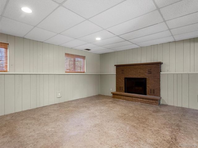 970 Golfview Drive, Lake Orion Village, MI 48362