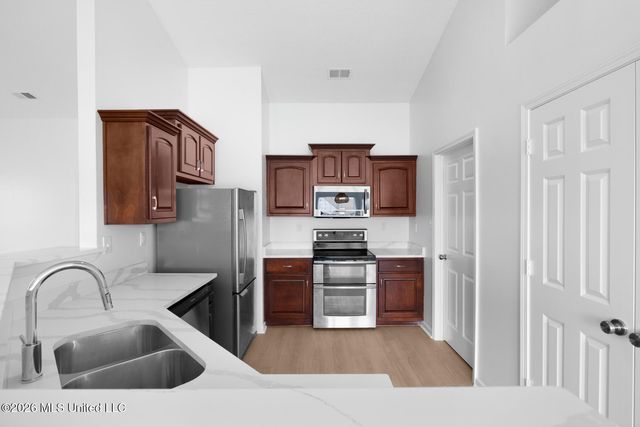 8131 Mary Payton Drive, Southaven, MS 38671