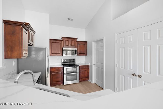 8131 Mary Payton Drive, Southaven, MS 38671