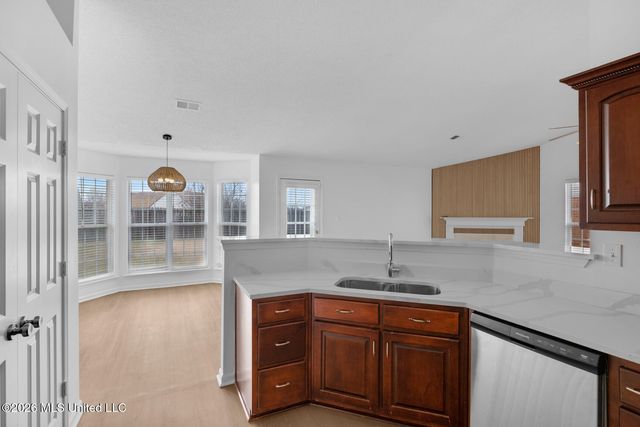 8131 Mary Payton Drive, Southaven, MS 38671