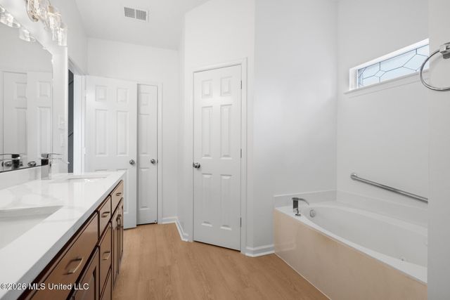 8131 Mary Payton Drive, Southaven, MS 38671