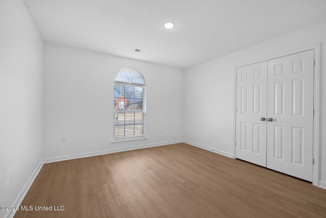 8131 Mary Payton Drive, Southaven, MS 38671