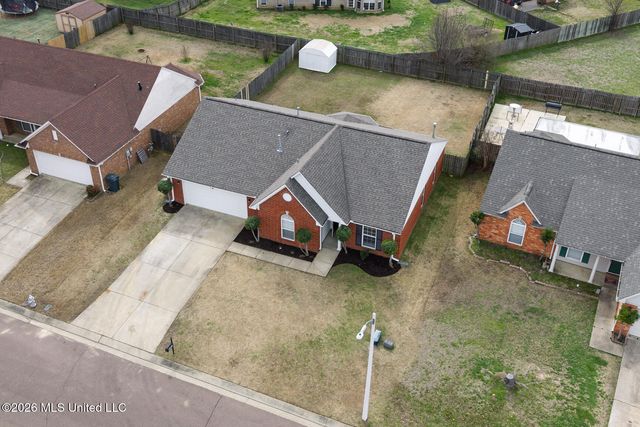 8131 Mary Payton Drive, Southaven, MS 38671