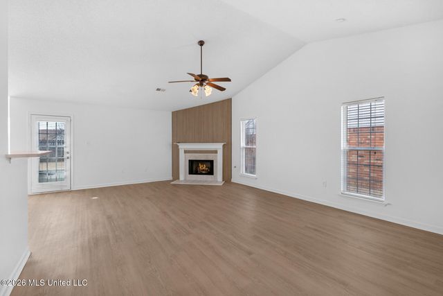 8131 Mary Payton Drive, Southaven, MS 38671