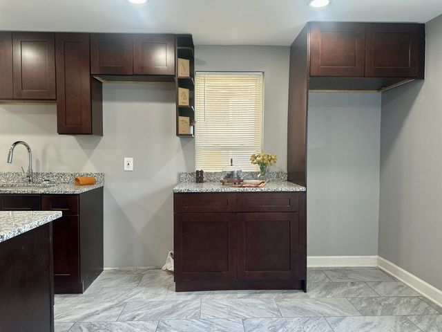 8521 S Carpenter Street, Chicago, IL 60620