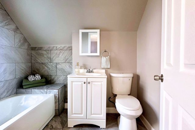 8521 S Carpenter Street, Chicago, IL 60620