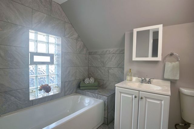 8521 S Carpenter Street, Chicago, IL 60620