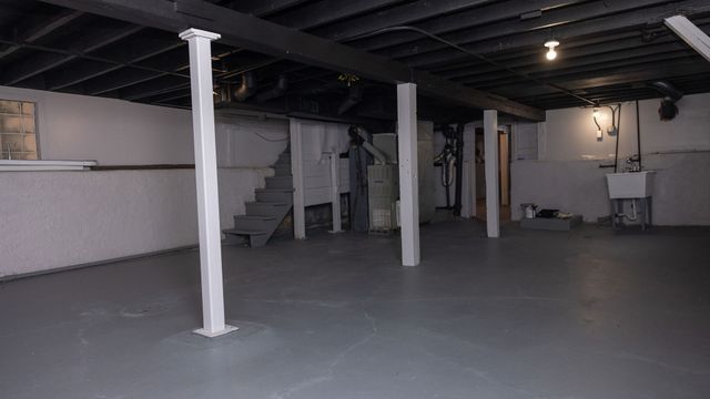 8521 S Carpenter Street, Chicago, IL 60620