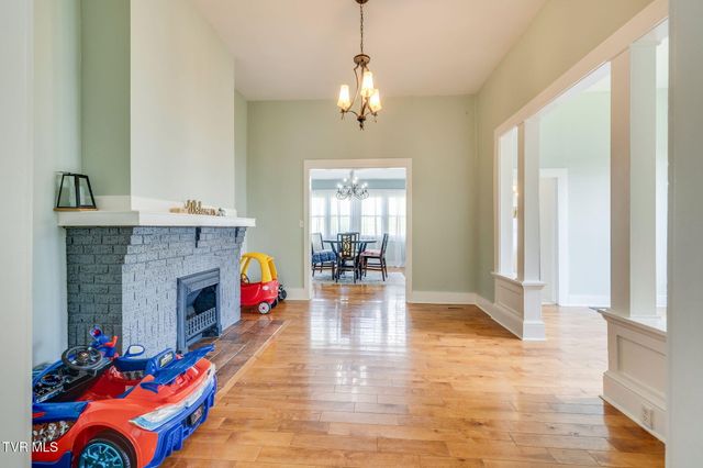 316 West Jackson Street, Gate City, VA 24251
