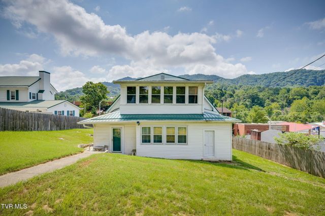 316 West Jackson Street, Gate City, VA 24251