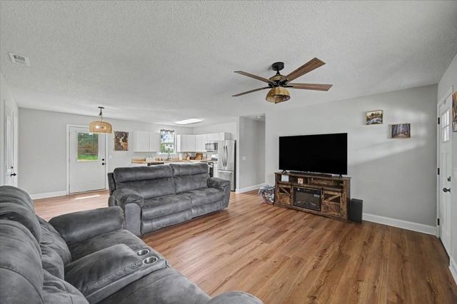 290 Erwin Hill Road SE, Calhoun, GA 30701