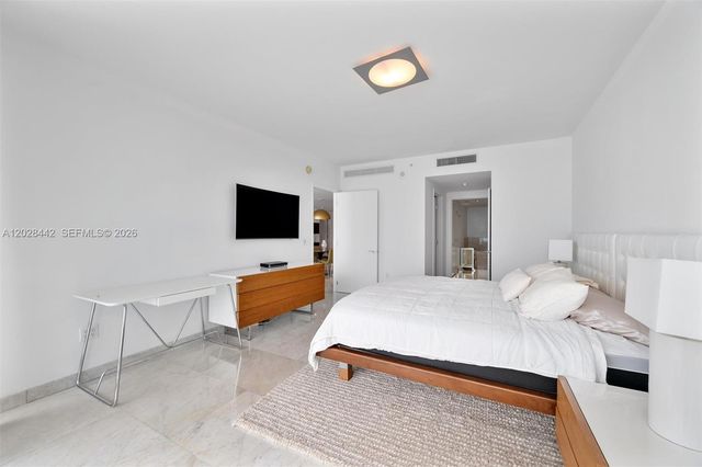 17001 Collins Avenue 2307, Sunny Isles Beach, FL 33160