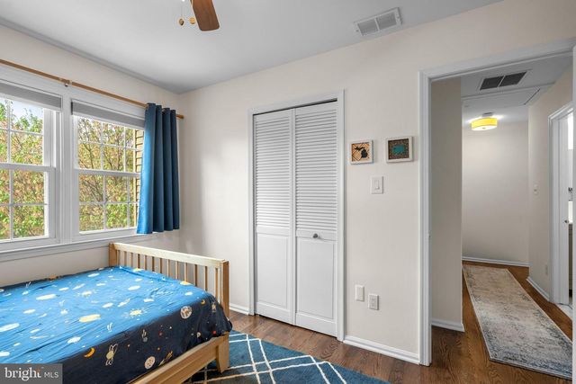 8555 DELLWAY LN, Vienna, VA 22180