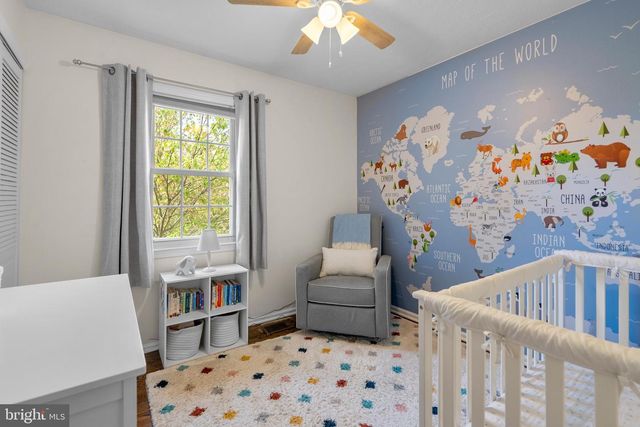 8555 DELLWAY LN, Vienna, VA 22180