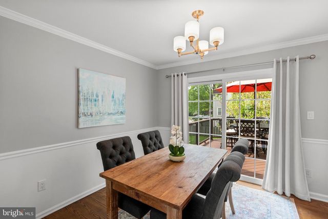 8555 DELLWAY LN, Vienna, VA 22180
