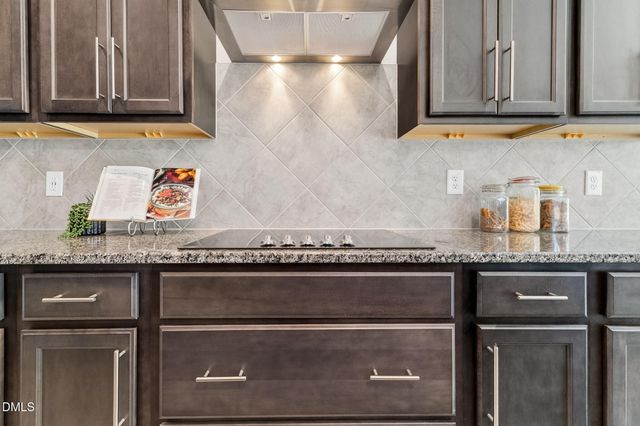 13 Knotty Pine Lane, Clayton, NC 27520