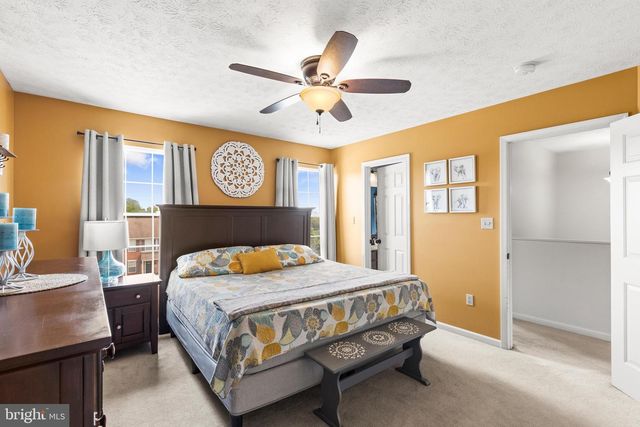 180 COUNTRY RIDGE DR, Red Lion, PA 17356