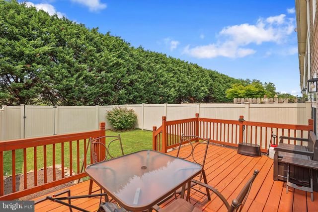 180 COUNTRY RIDGE DR, Red Lion, PA 17356