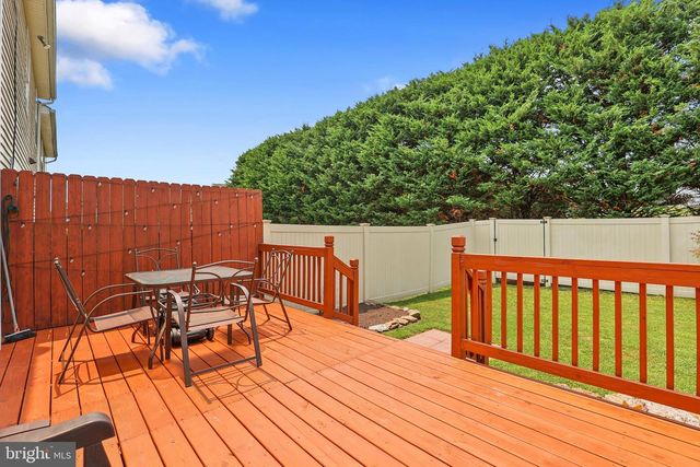 180 COUNTRY RIDGE DR, Red Lion, PA 17356