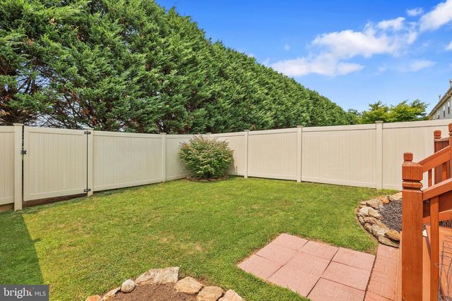 180 COUNTRY RIDGE DR, Red Lion, PA 17356