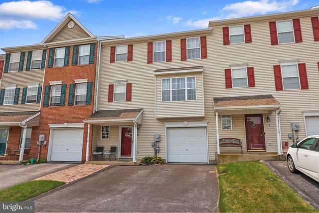 180 COUNTRY RIDGE DR, Red Lion, PA 17356