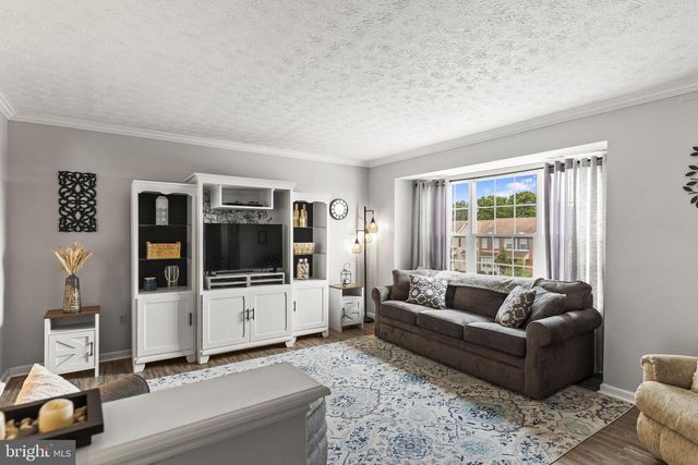 180 COUNTRY RIDGE DR, Red Lion, PA 17356