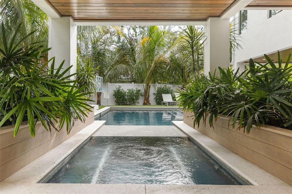 Image 14 of property listing at 415 N BAY BOULEVARD, Anna Maria, FL 34216