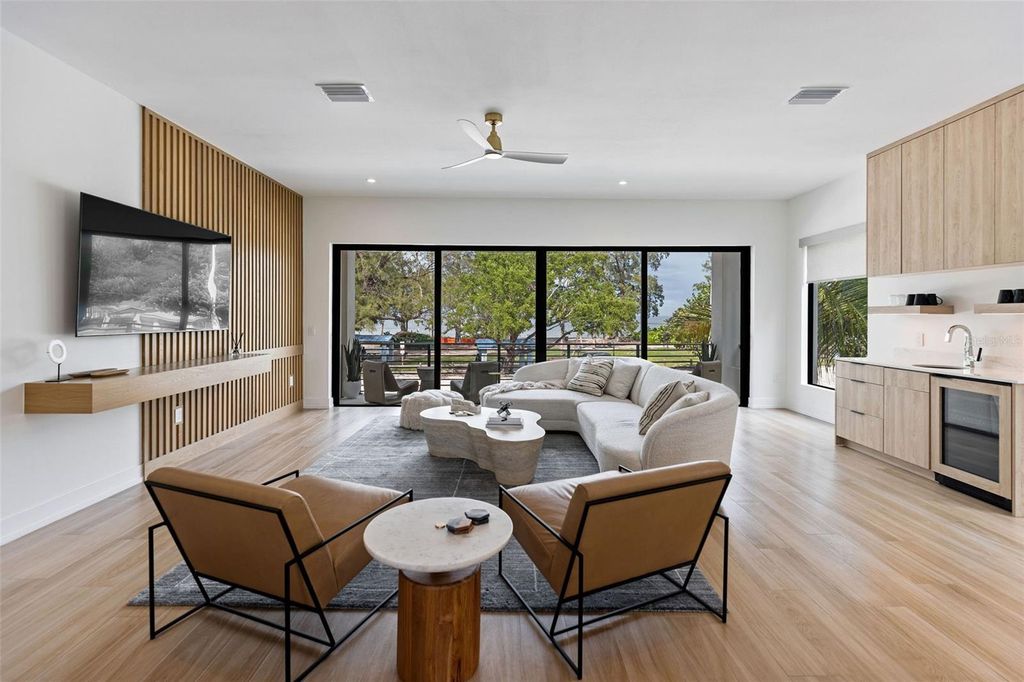 Image 17 of property listing at 415 N BAY BOULEVARD, Anna Maria, FL 34216