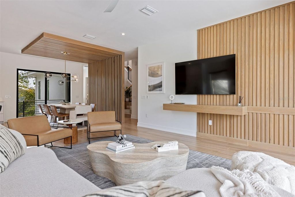 Image 20 of property listing at 415 N BAY BOULEVARD, Anna Maria, FL 34216