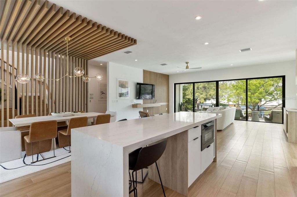 Image 26 of property listing at 415 N BAY BOULEVARD, Anna Maria, FL 34216