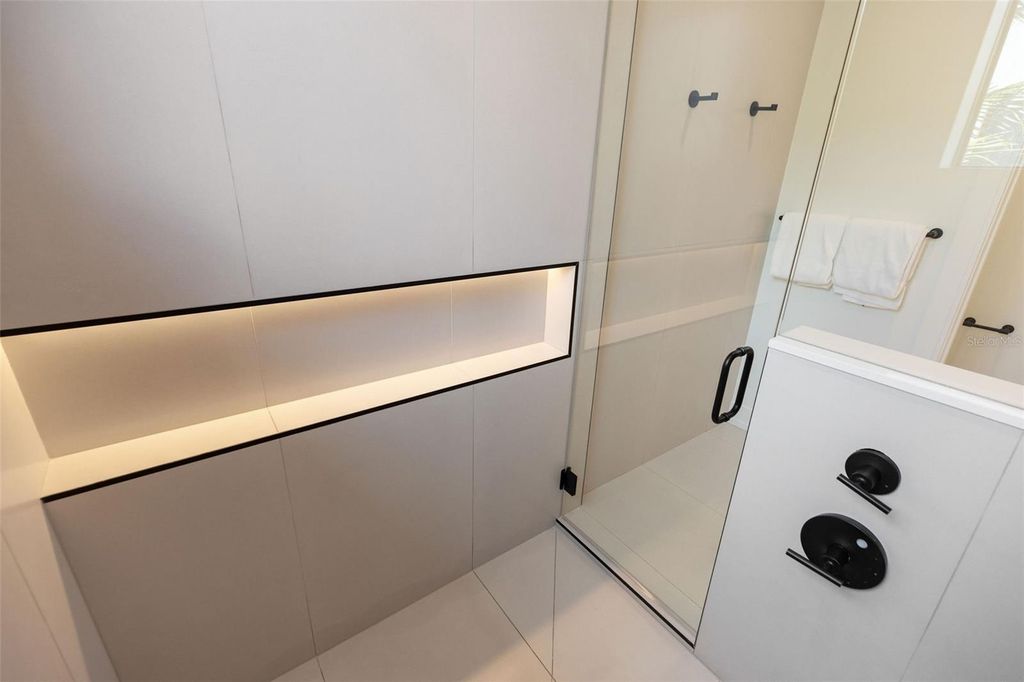 Image 37 of property listing at 415 N BAY BOULEVARD, Anna Maria, FL 34216