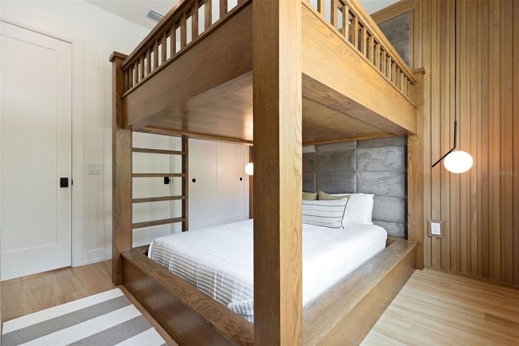 Image 50 of property listing at 415 N BAY BOULEVARD, Anna Maria, FL 34216