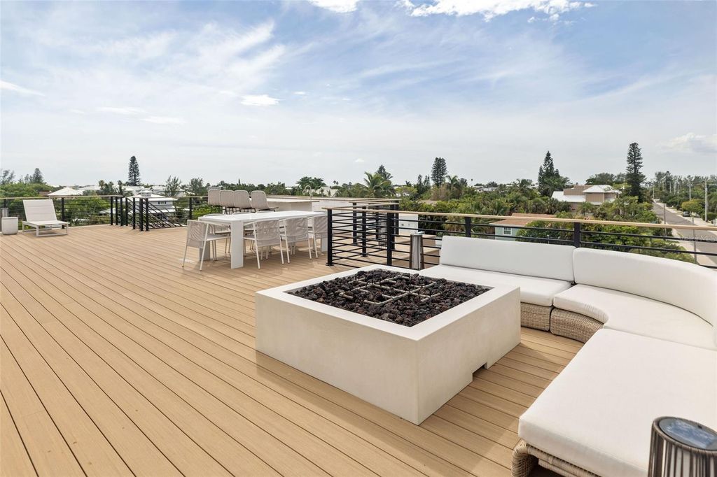 Image 63 of property listing at 415 N BAY BOULEVARD, Anna Maria, FL 34216