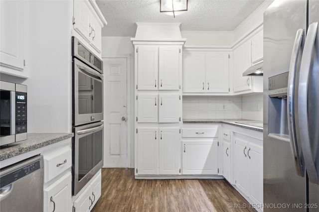 24038 E Lamb Terrace, Broken Arrow, OK 74014