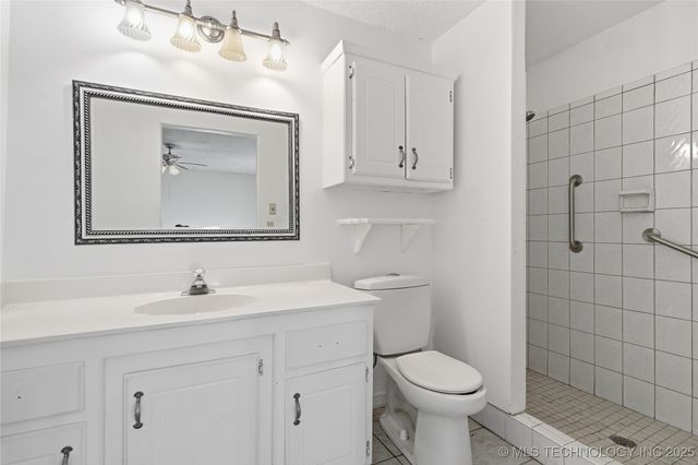 24038 E Lamb Terrace, Broken Arrow, OK 74014
