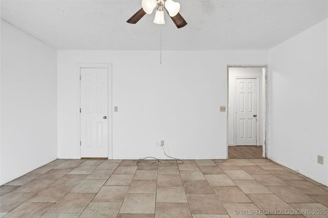 24038 E Lamb Terrace, Broken Arrow, OK 74014