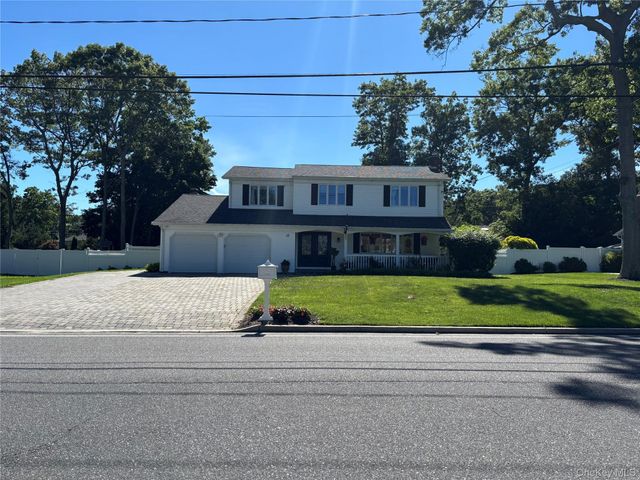 12 Miller Avenue, Shoreham, NY 11786