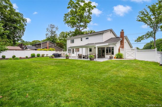 12 Miller Avenue, Shoreham, NY 11786
