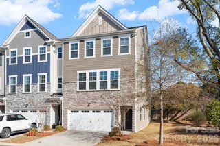 15008 Holly Run Lane, Charlotte, NC 28277