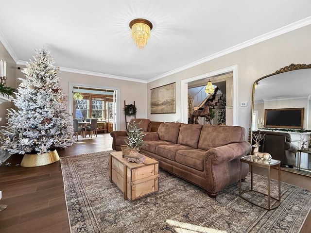 2115 RIVERSIDE AVENUE, Marinette, WI 54143