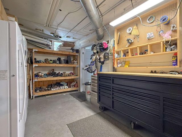 2115 RIVERSIDE AVENUE, Marinette, WI 54143