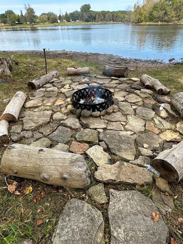 2115 RIVERSIDE AVENUE, Marinette, WI 54143