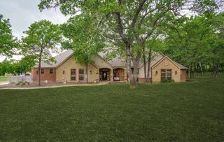 101 Oakwood Drive B, Weatherford, TX 76086
